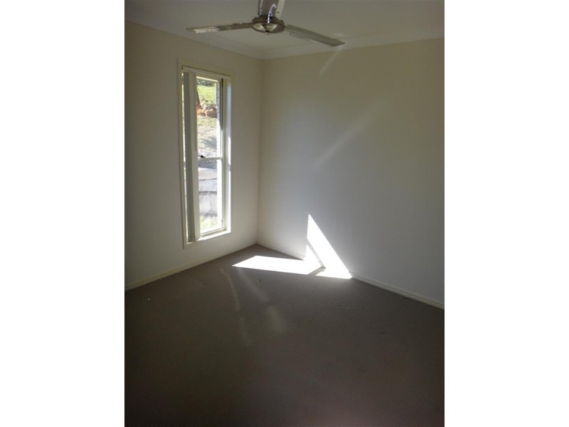 23 Friendship Pl, Brassall QLD 4305