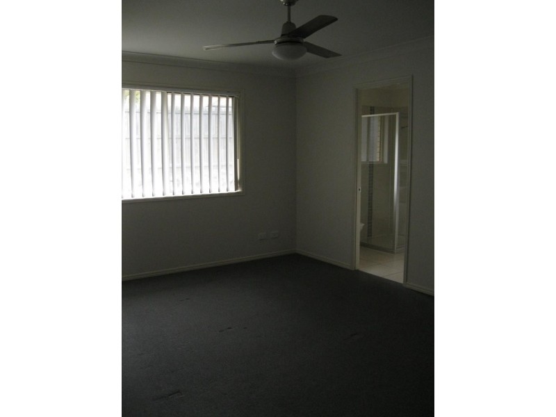 46 Knight St, Redbank Plains QLD 4301