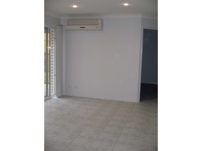 14 Mccubbin Ct, Goodna QLD 4300