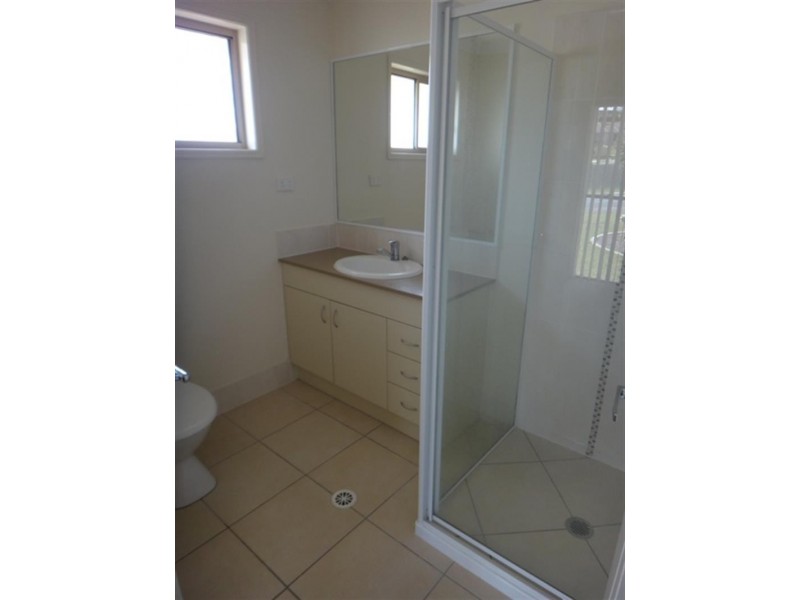 52 Atlantic Dr, Brassall QLD 4305
