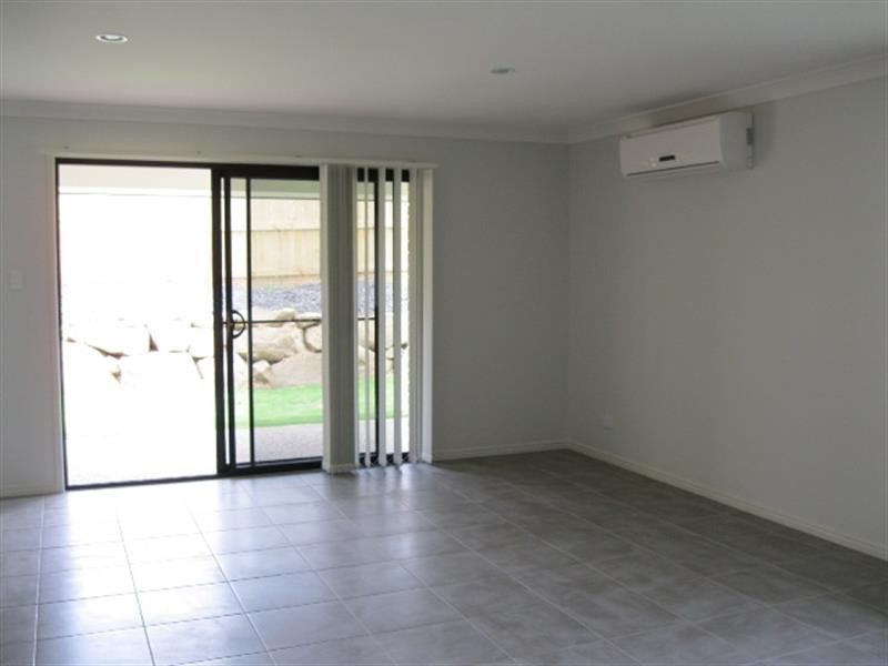 2 Friendship Pl, Brassall QLD 4305