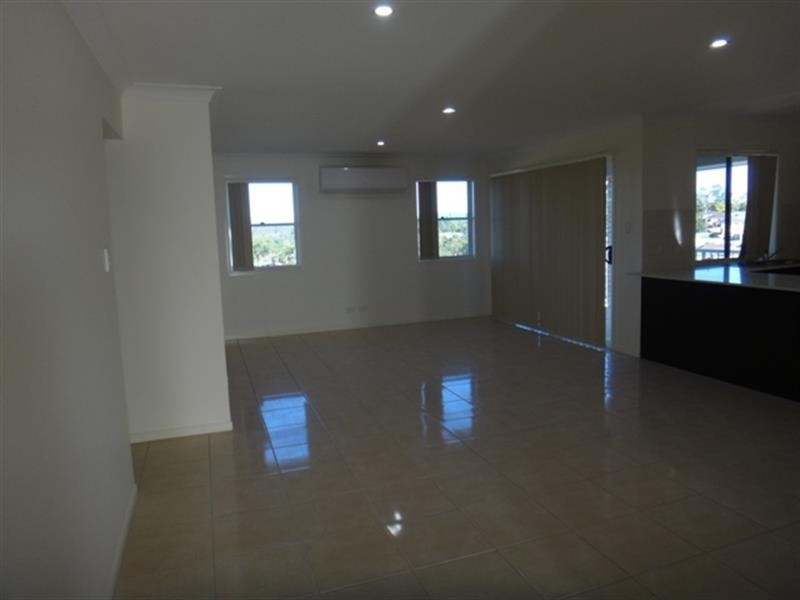 14 Neptune Cres, Brassall QLD 4305