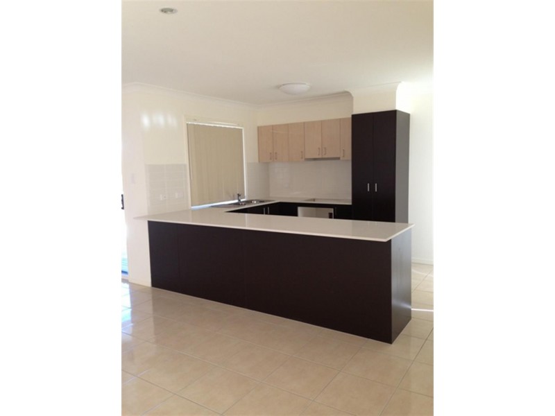 14 Neptune Cres, Brassall QLD 4305