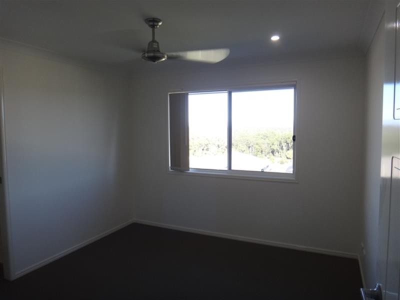 14 Neptune Cres, Brassall QLD 4305