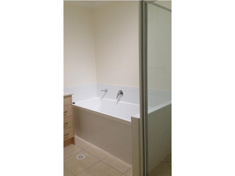 14 Neptune Cres, Brassall QLD 4305