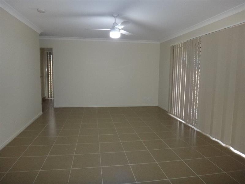 20 Goldenwood Cres, Fernvale QLD 4306