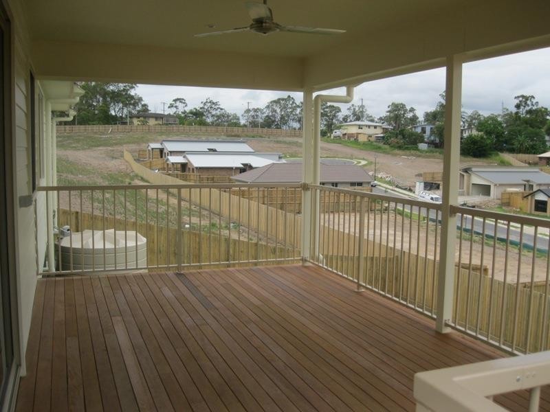 7 Sovereign Cl, Brassall QLD 4305