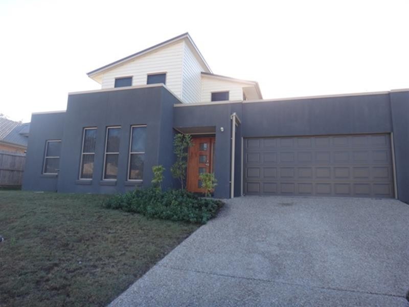 33 Atlantic Dr, Brassall QLD 4305