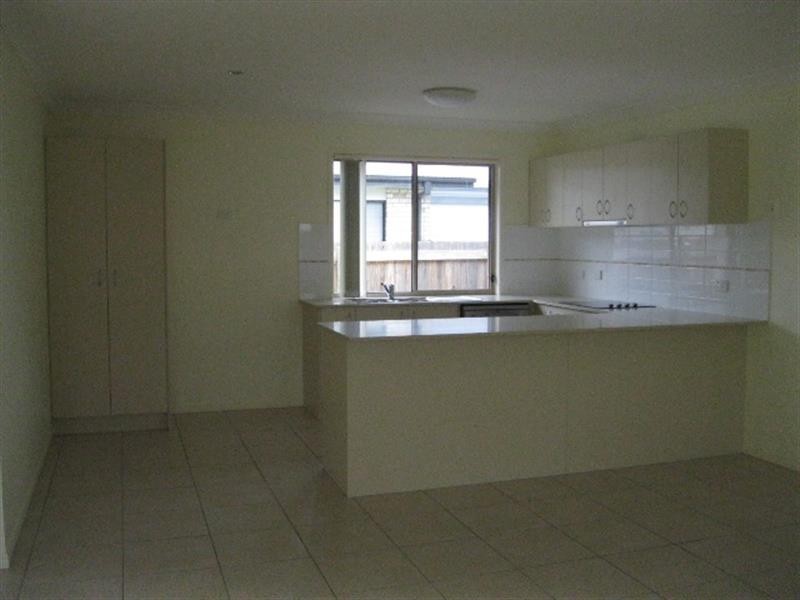 33 Atlantic Dr, Brassall QLD 4305