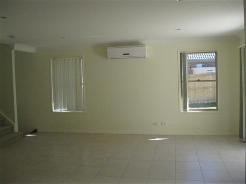 33 Atlantic Dr, Brassall QLD 4305