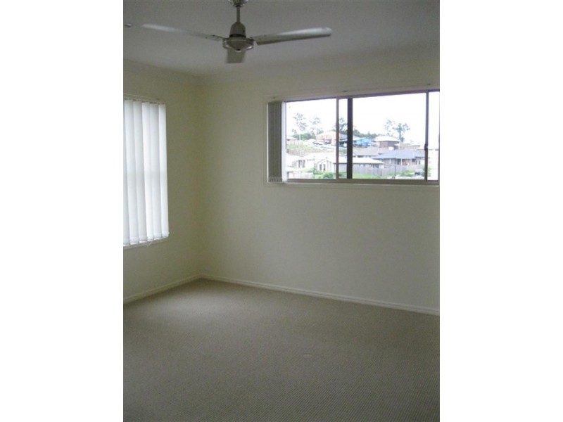 33 Atlantic Dr, Brassall QLD 4305