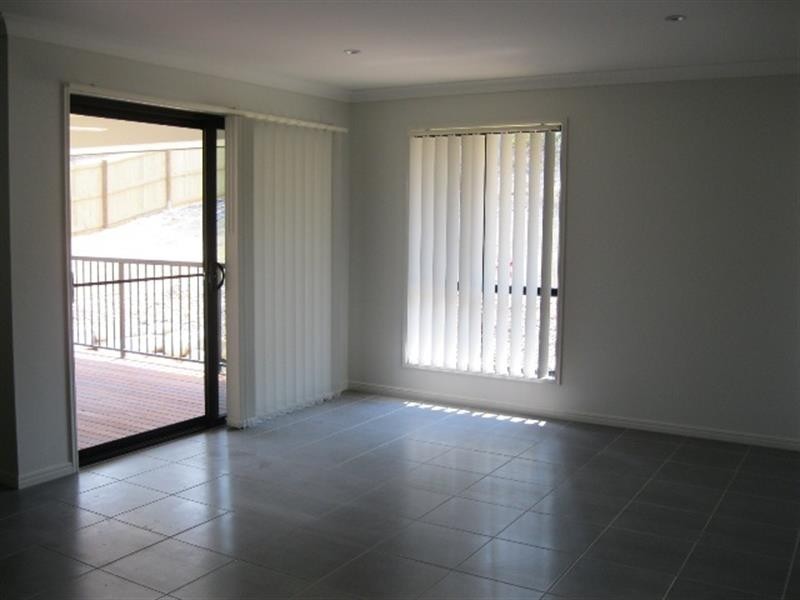 31 Barwell St, Brassall QLD 4305