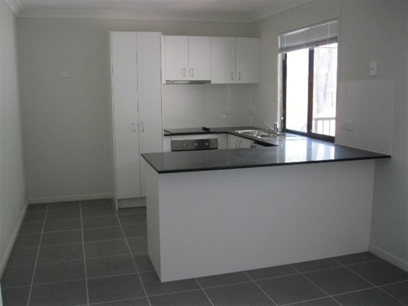 31 Barwell St, Brassall QLD 4305