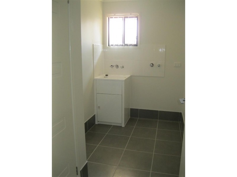 31 Barwell St, Brassall QLD 4305