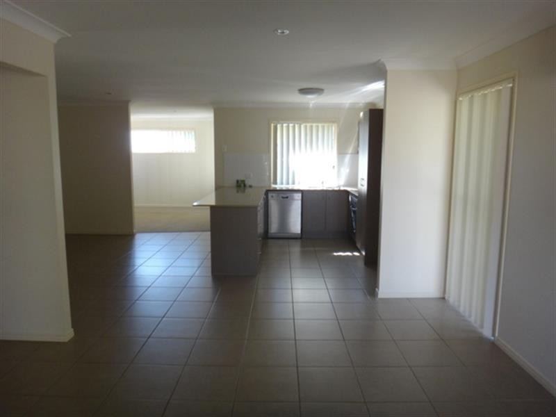 35 Barwell St, Brassall QLD 4305