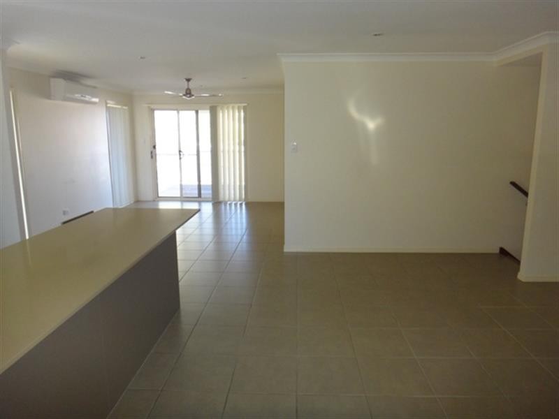 35 Barwell St, Brassall QLD 4305