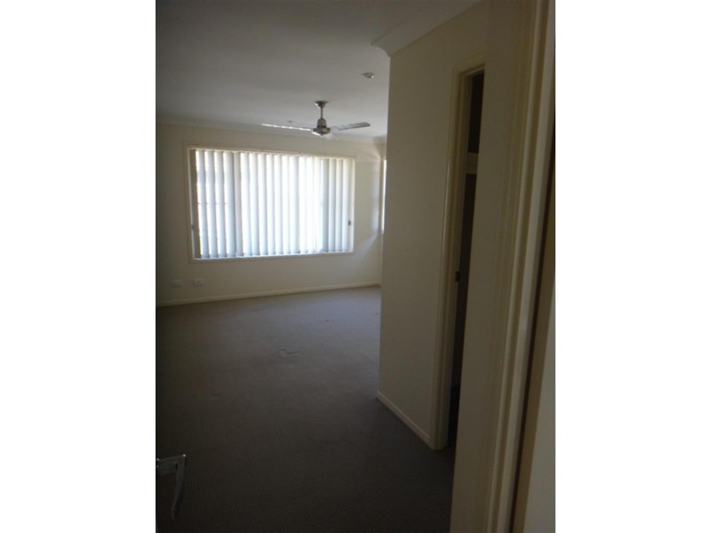 35 Barwell St, Brassall QLD 4305