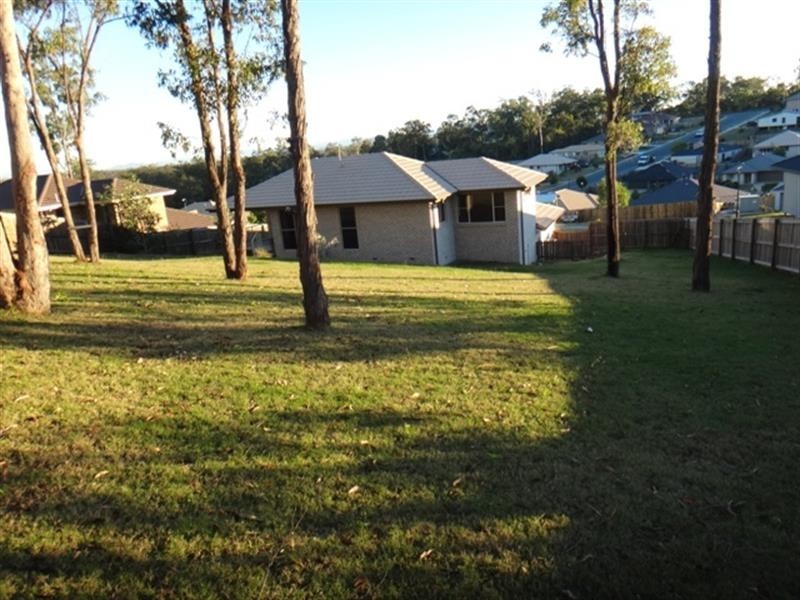 35 Barwell St, Brassall QLD 4305
