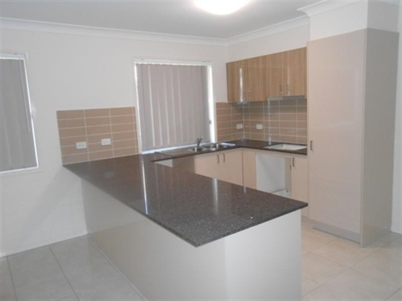 18 Finley  St, Gleneagle QLD 4285