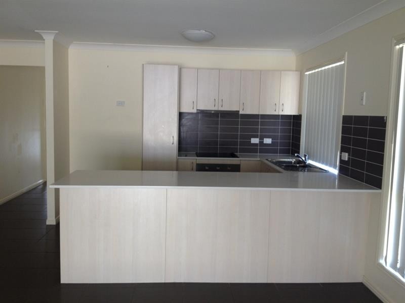 30 Atlantic Dr, Brassall QLD 4305