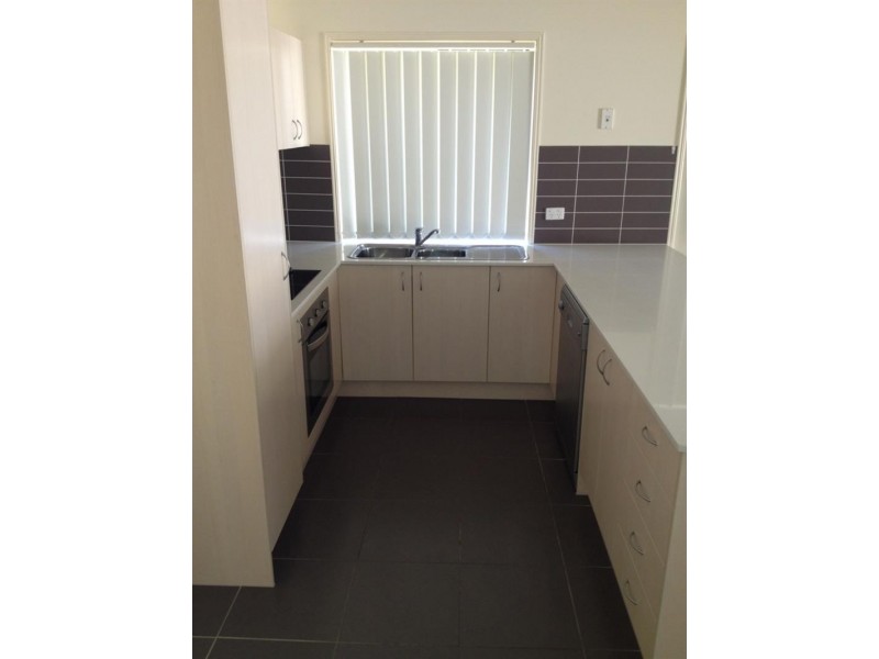 30 Atlantic Dr, Brassall QLD 4305