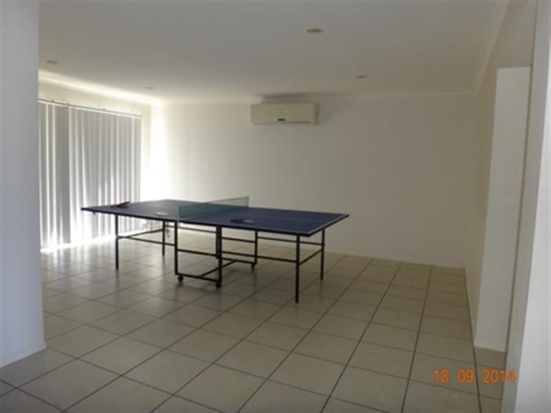 22 Dornoch Cres, Raceview QLD 4305