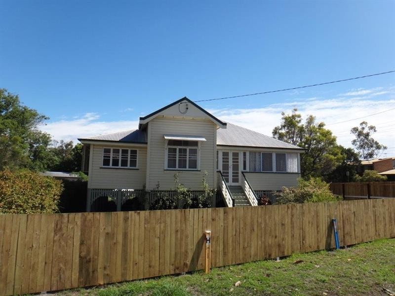 16 Railway  St, East Ipswich QLD 4305