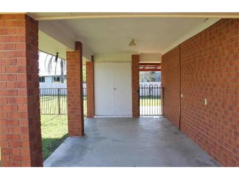 16  Battersby St, One Mile QLD 4305