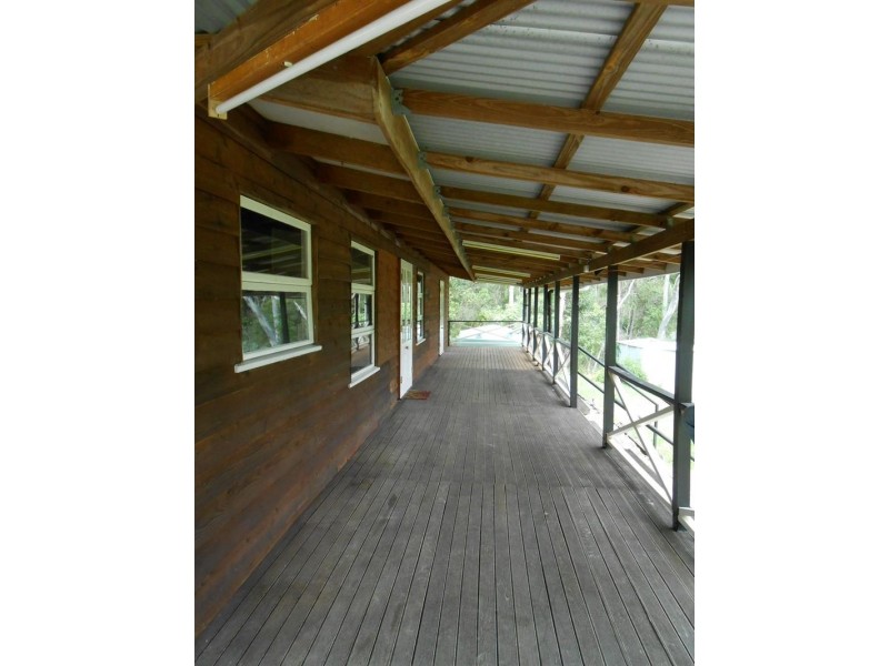 35 Wybalena  Rd, Pine Mountain QLD 4306