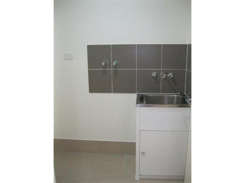 25 Friendship Pl, Brassall QLD 4305