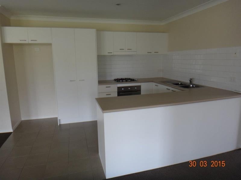 10 Lewis Ct, Lowood QLD 4311