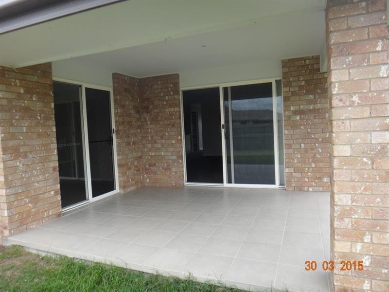 10 Lewis Ct, Lowood QLD 4311