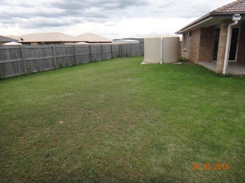 10 Lewis Ct, Lowood QLD 4311