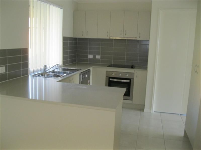 21 Atlantic Dr, Brassall QLD 4305