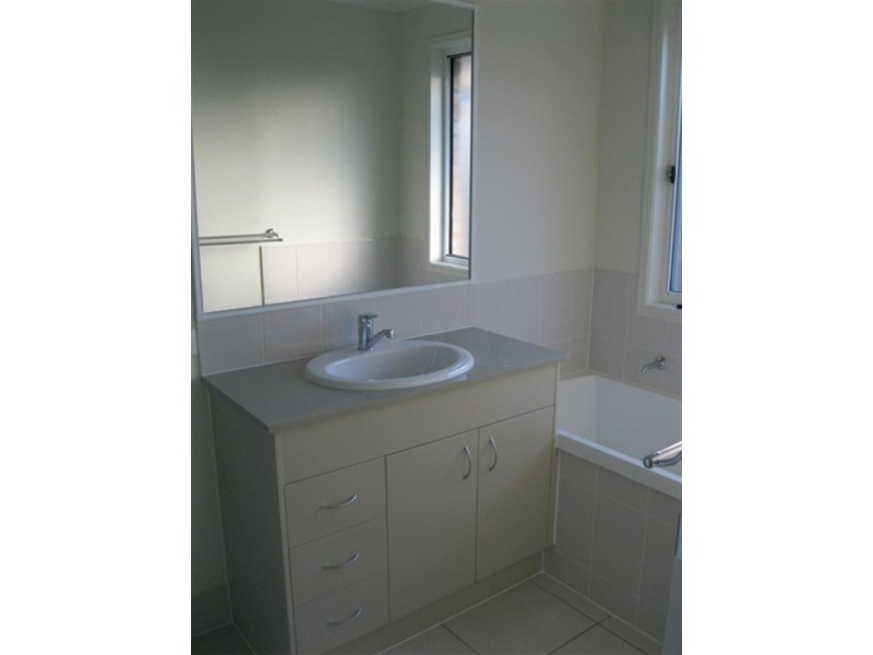 21 Atlantic Dr, Brassall QLD 4305