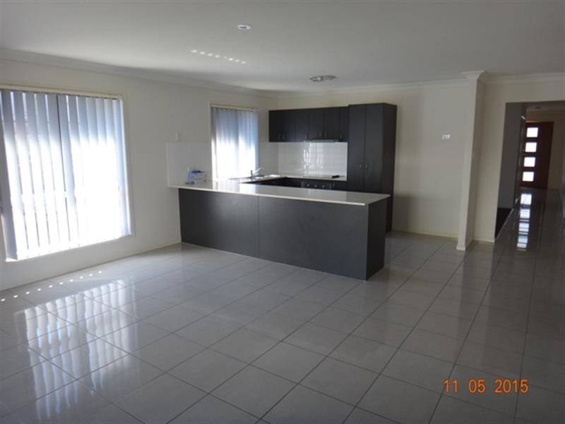 16 Borrowdale Ct, Brassall QLD 4305
