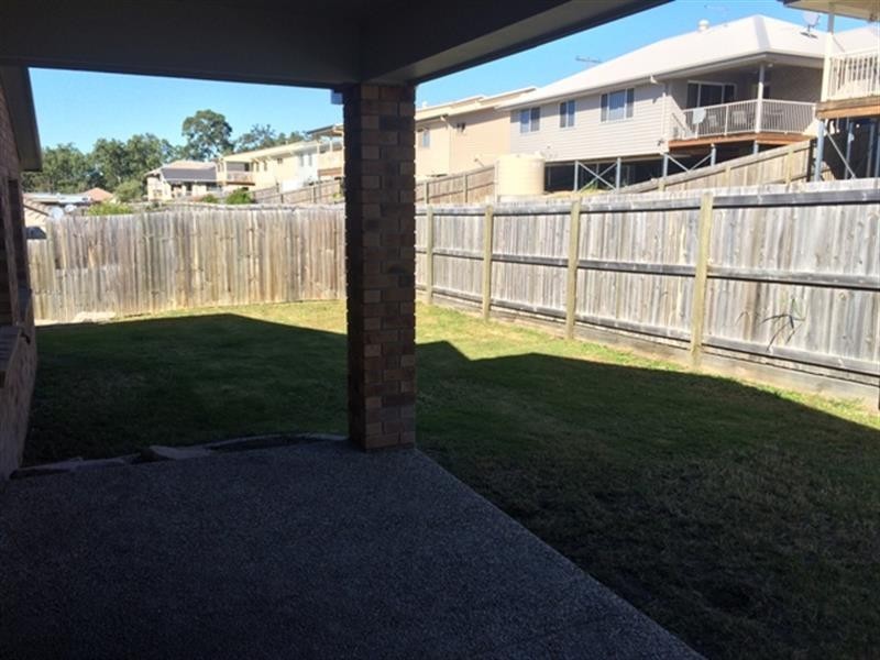 16 Borrowdale Ct, Brassall QLD 4305