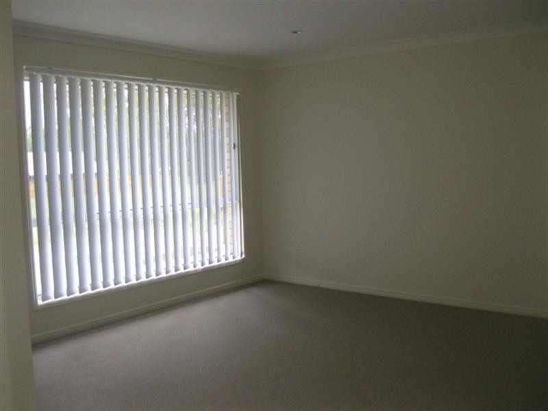 10 Atlantic Dr, Brassall QLD 4305