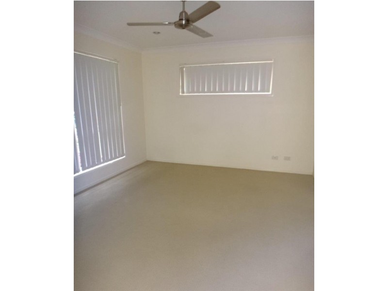 14 Aramac St, Brassall QLD 4305