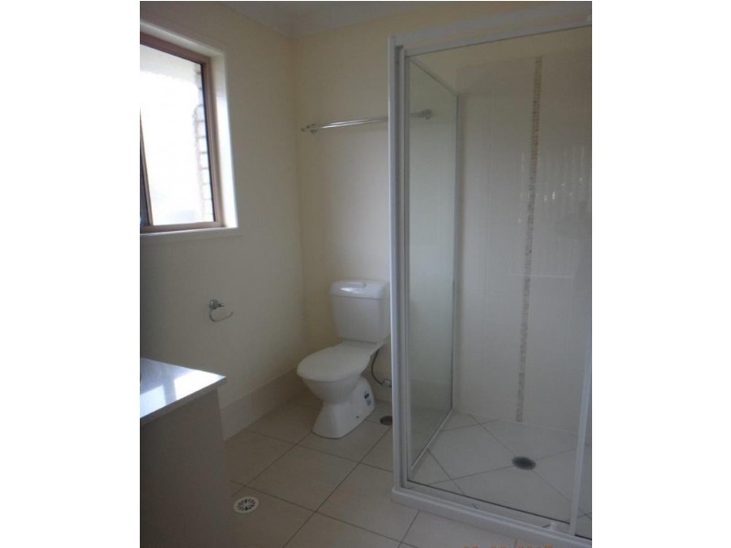 14 Aramac St, Brassall QLD 4305