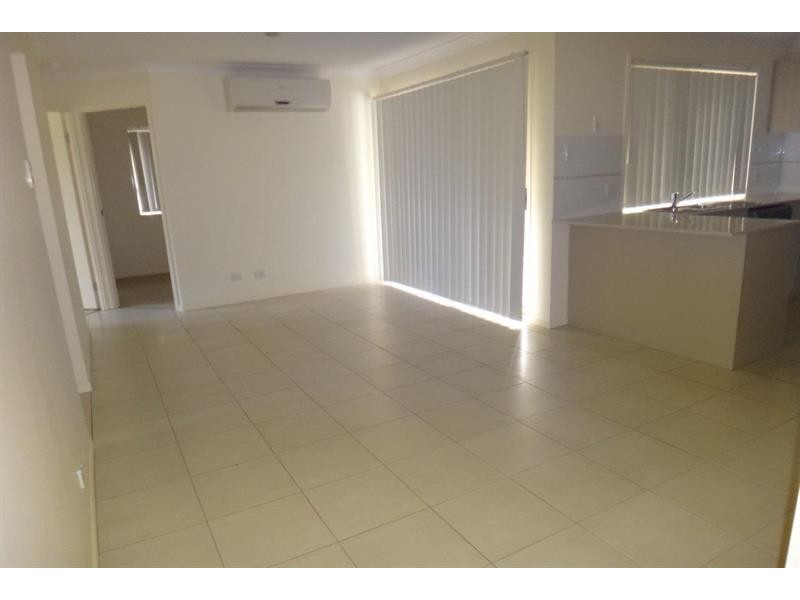 14 Aramac St, Brassall QLD 4305