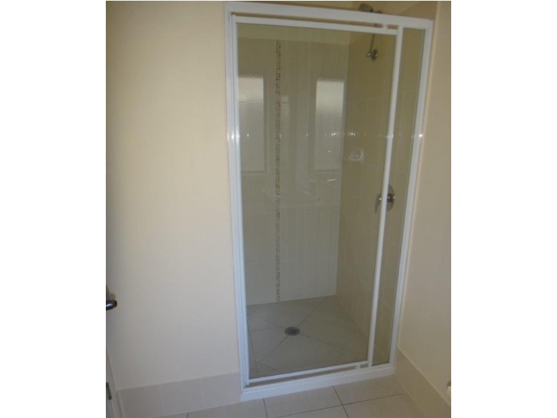 14 Aramac St, Brassall QLD 4305
