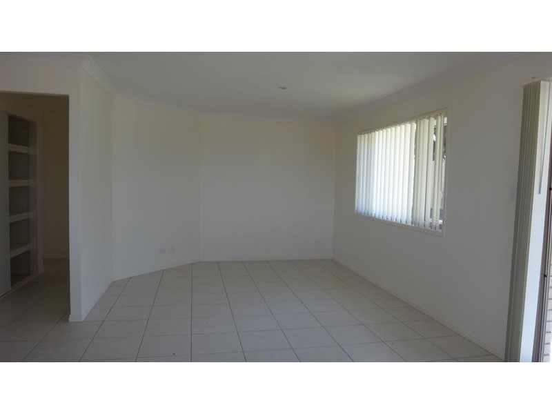 19 Borrowdale Ct, Brassall QLD 4305