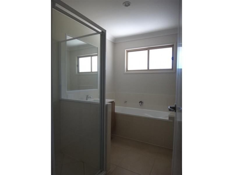 5  Workshops St, Brassall QLD 4305
