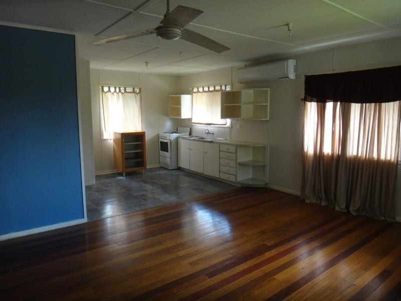 57 Gladstone Rd, Sadliers Crossing QLD 4305