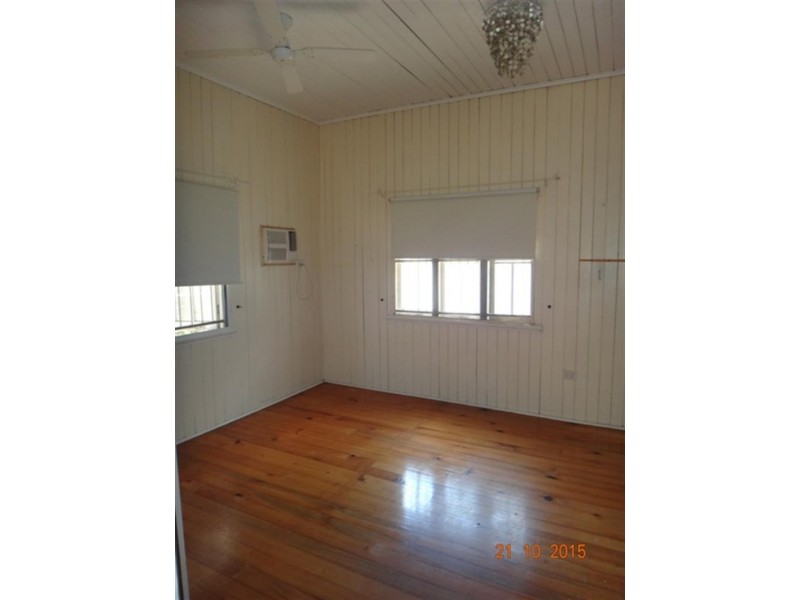 70 Pine Mountain  Rd, North Ipswich QLD 4305