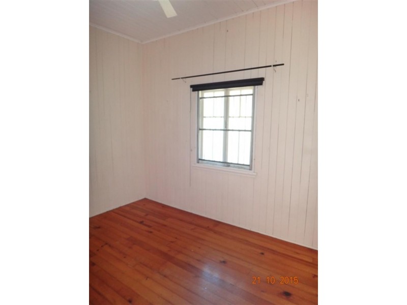 70 Pine Mountain  Rd, North Ipswich QLD 4305