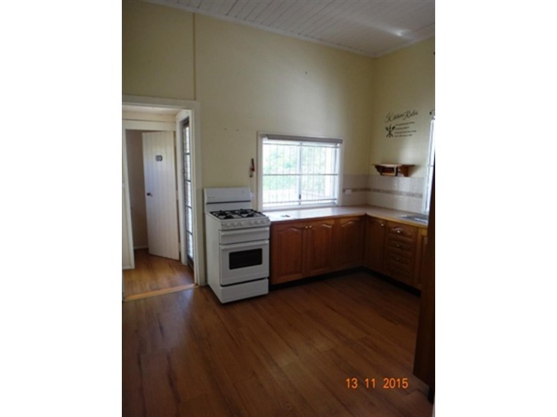 70 Pine Mountain  Rd, North Ipswich QLD 4305