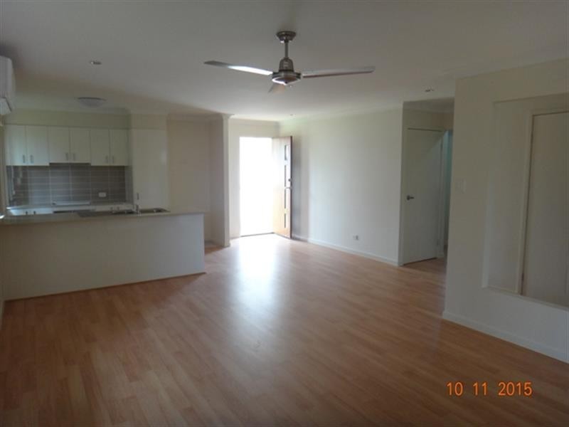 5a Tunstall Pl, Brassall QLD 4305
