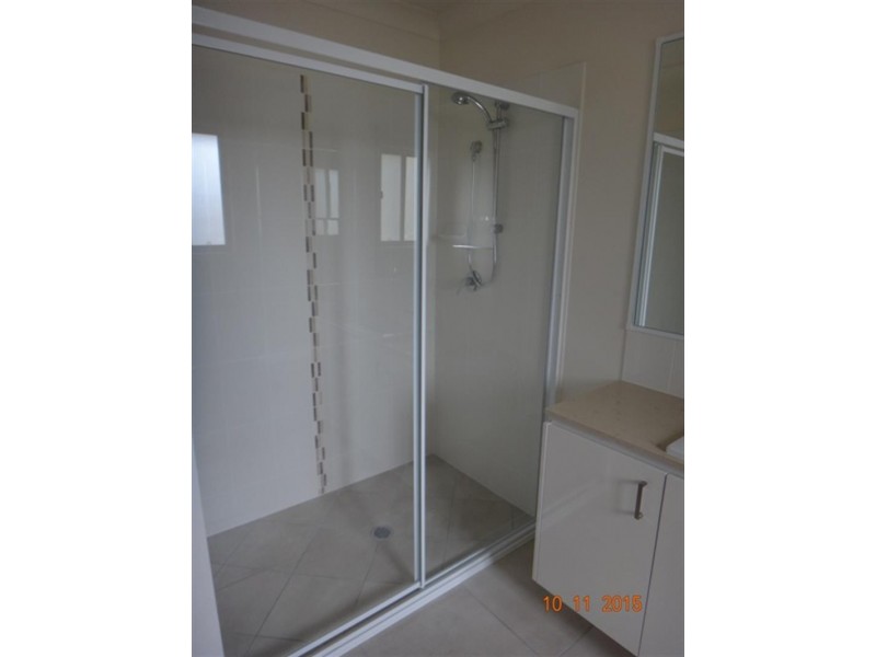 5a Tunstall Pl, Brassall QLD 4305